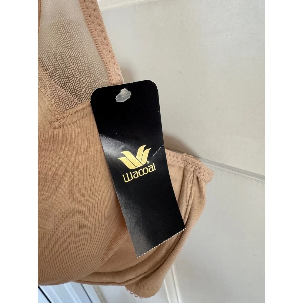 NWT Wacoal Body Racerback Underwire bra‎ in Toast size 38C